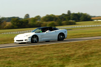 CAR-CORVETTE-WHITE