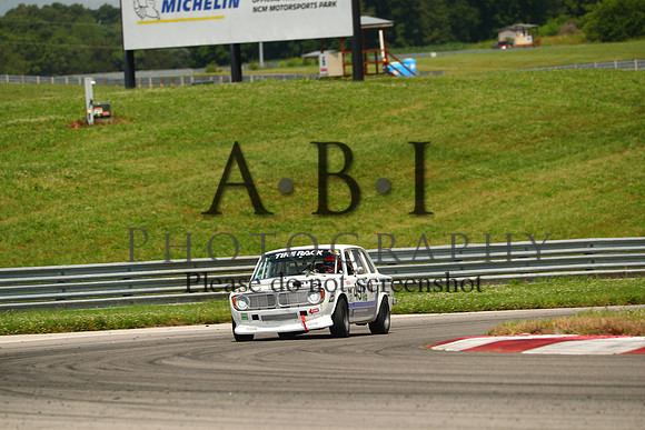 BQ5I0366