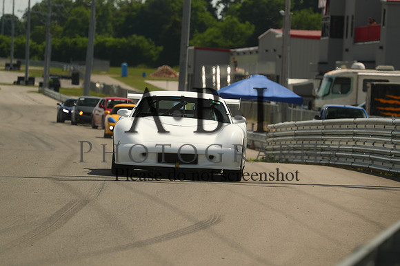 BQ5I9963