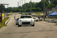 CAR-NISANZ-WHITE