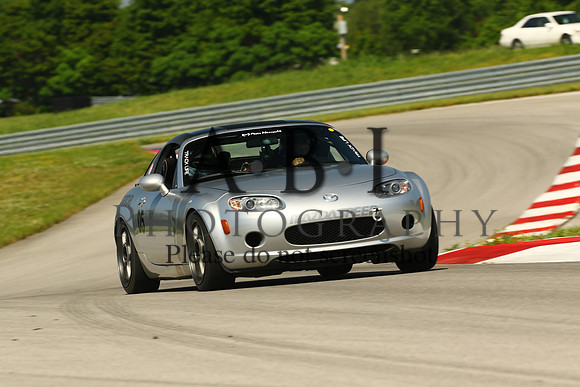 20200606-256A8198
