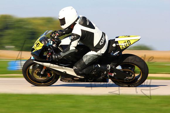 2013-10-12_Midwest Trackday_414