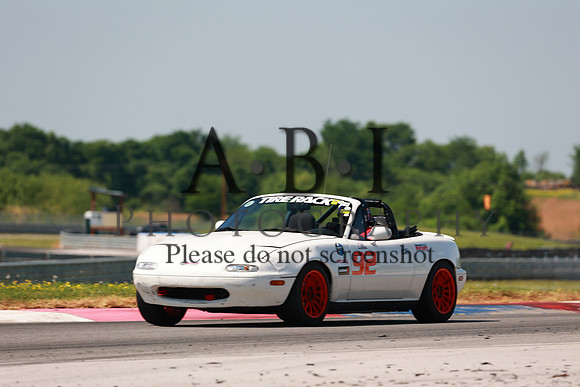 4S9A9783