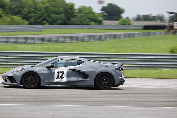 NG8A9176