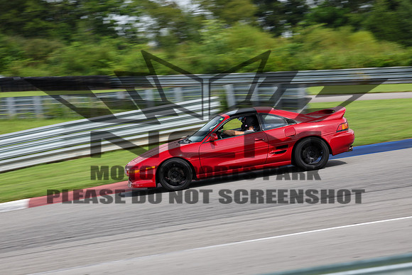 NG8A1870-2
