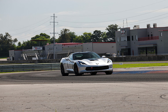 NG8A4924