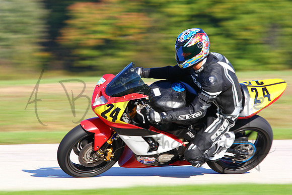 2013-10-12_Midwest Trackday_382